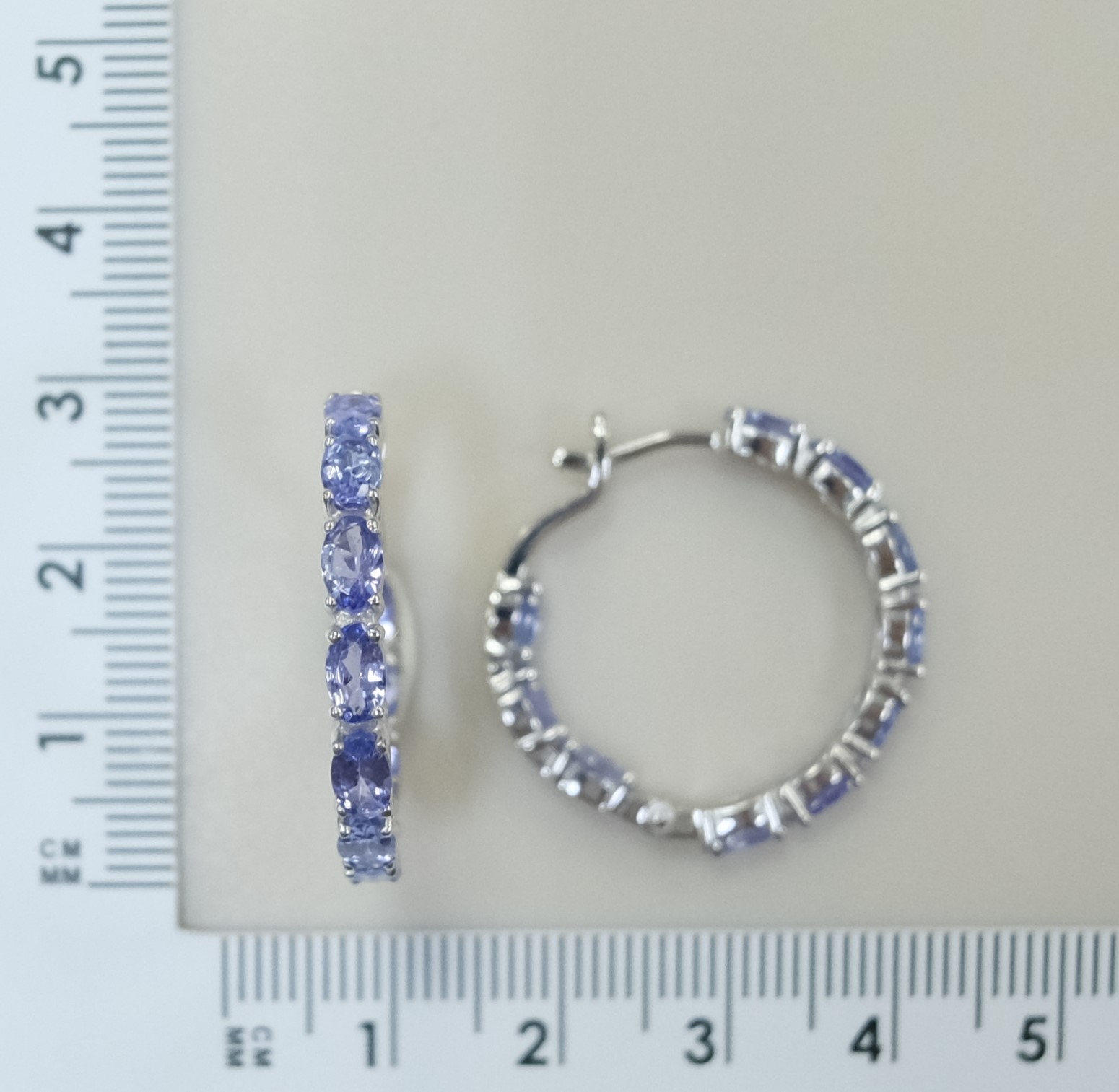 Серебряные серьги с танзанитами